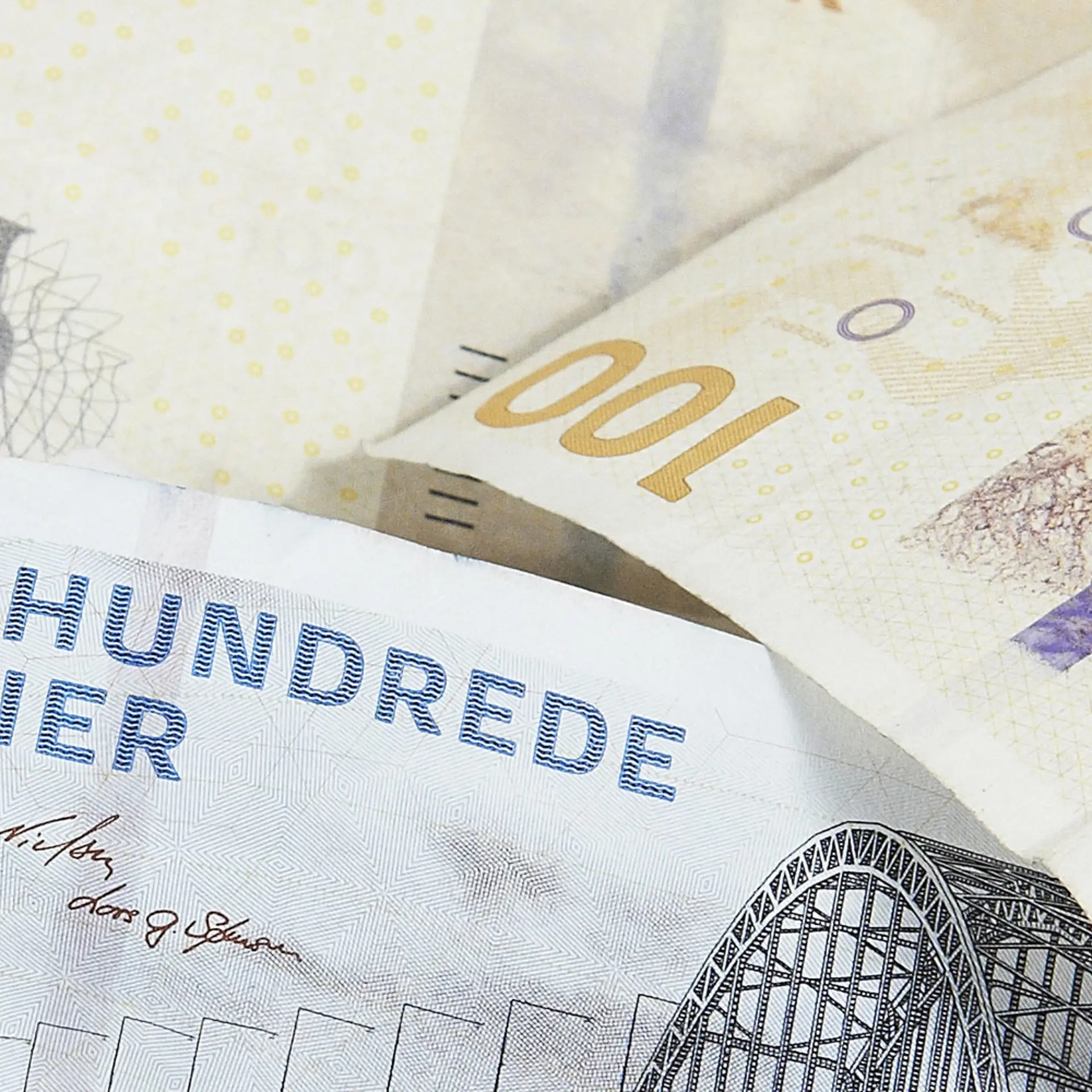 Danske kontanter ligger i en bunke